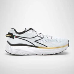 Diadora Men's Equipe Atomo Running Shoe - White/Gold/Black - Regular (D)