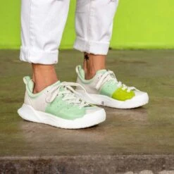 Women's X-SCAPE NBK Low Sneaker - Blanc/Mint - Regular (B) -Shoe Sale Shop womens x scape nbk low blanc mint ls 4 800x 37d8e0d7 c676 4d7e a7de 47cbb04b1355